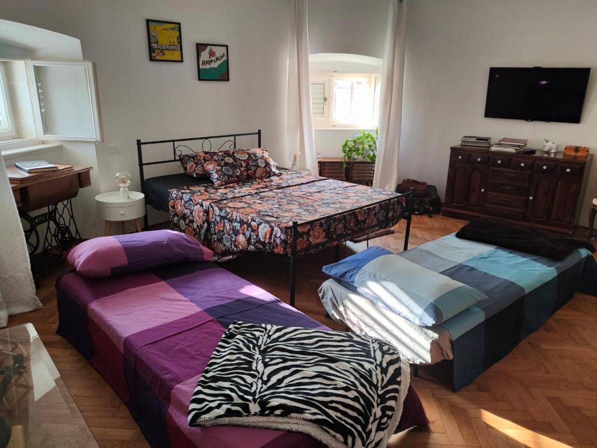 Volta 8 Rooms Trieste Luaran gambar