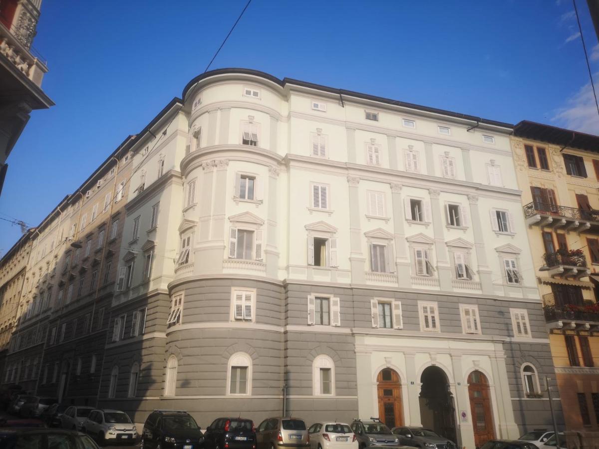 Volta 8 Rooms Trieste Luaran gambar