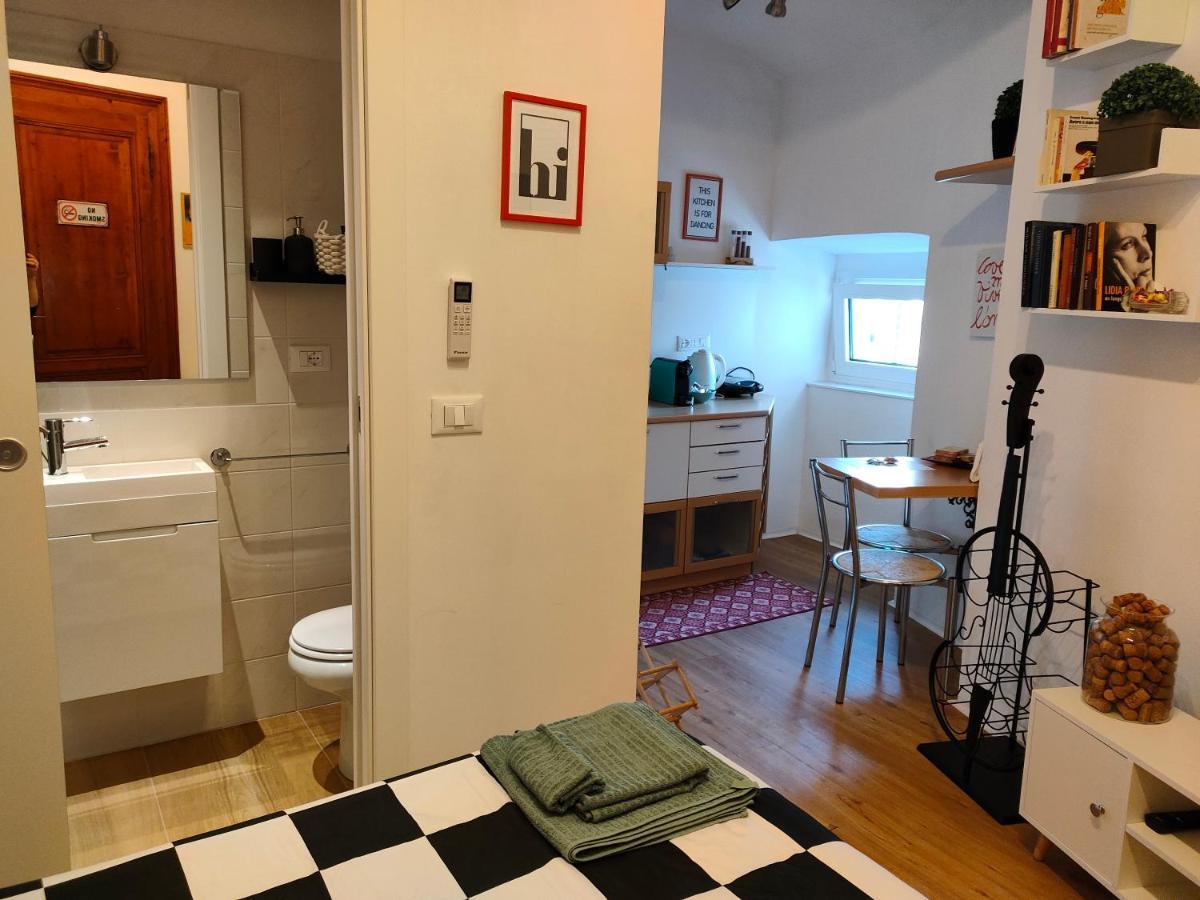 Volta 8 Rooms Trieste Luaran gambar